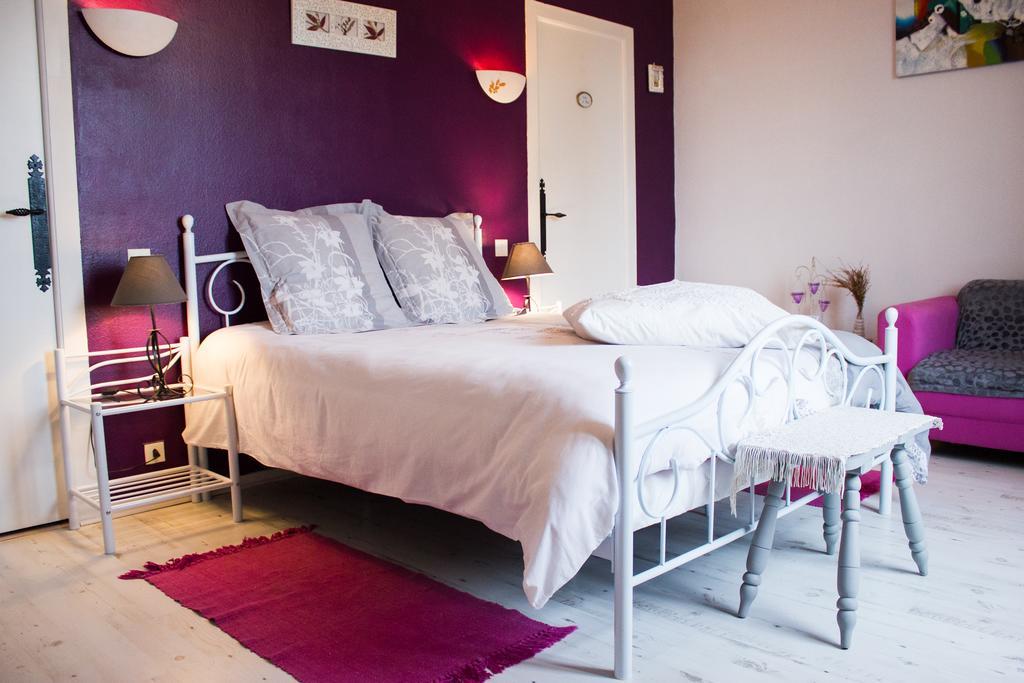 Aux Ronzieres Bed and breakfast Pouilly-sous-Charlieu